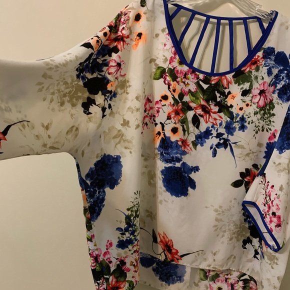 Floral Top size XL by BOBEAU - Picture 5 of 14